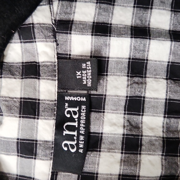 Black White Checked 1x - Picture 2 of 6